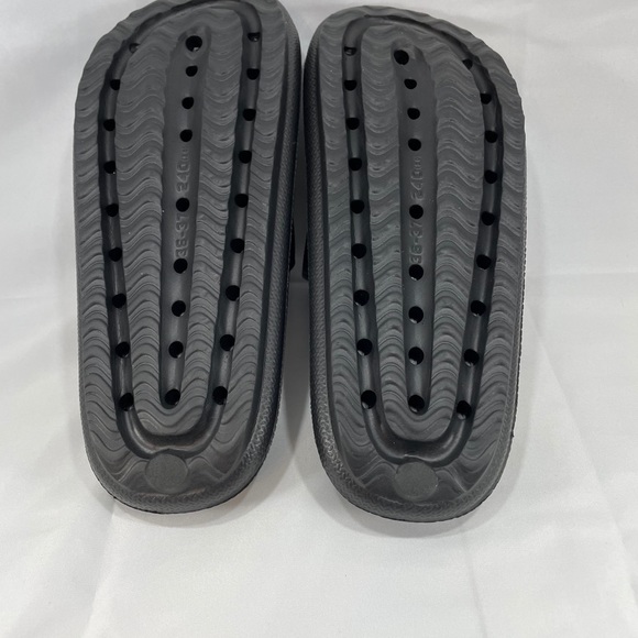 NEW Pillow Slides - Picture 4 of 4